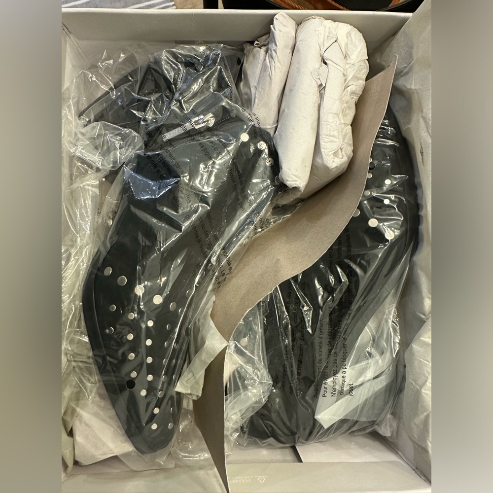 1. State Loka Suede Studded Booties in Black Portogallo Size 9.5 or 10 NIB - Picture 8 of 10